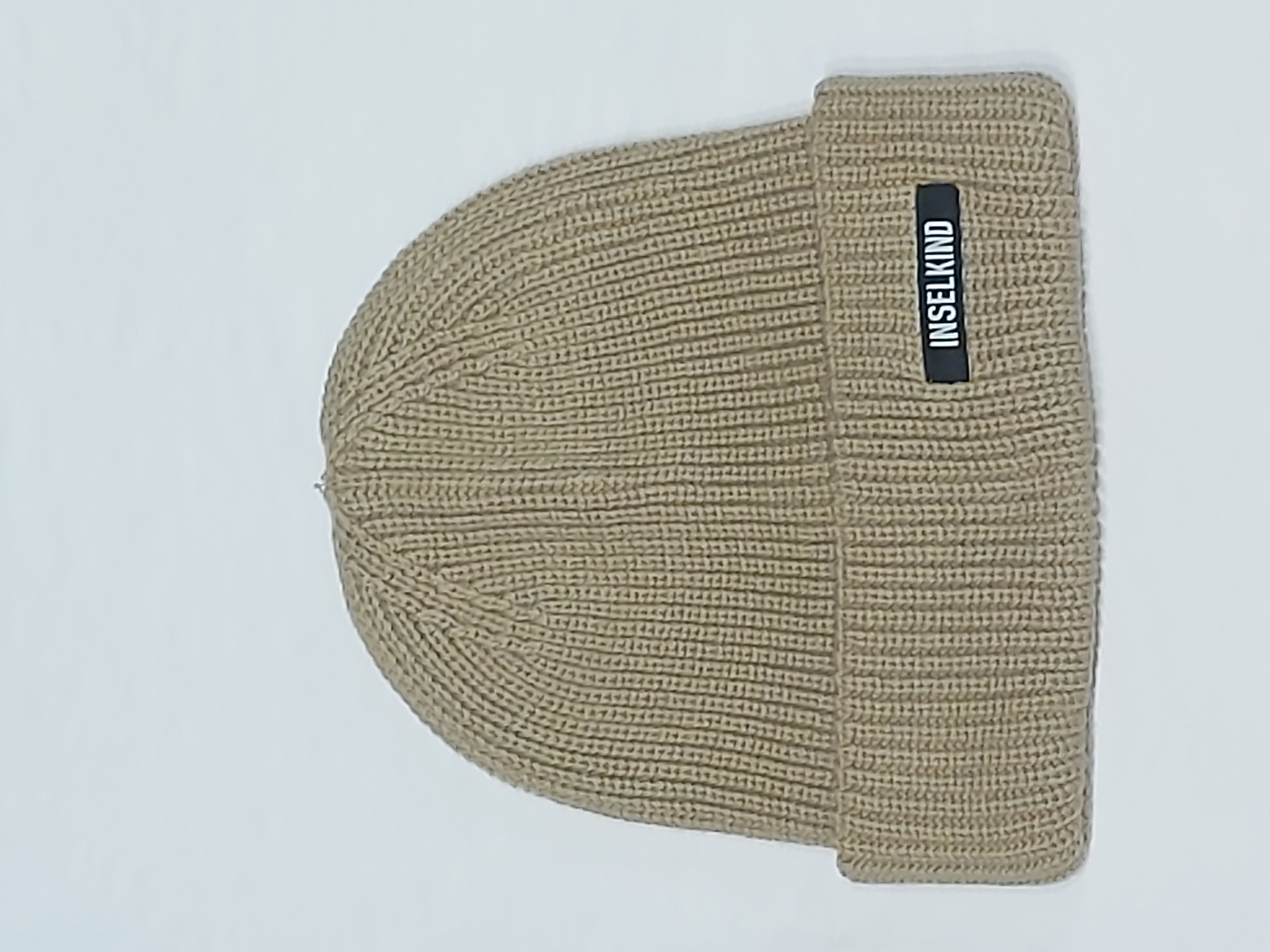 Inselkind Unisex Beanie Schriftzug / camel